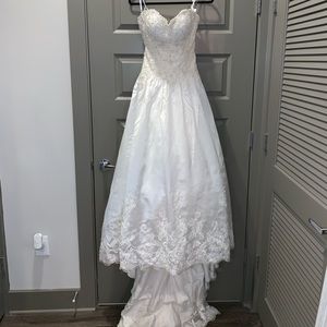 David Tutera Size 4 Wedding dress for sell!